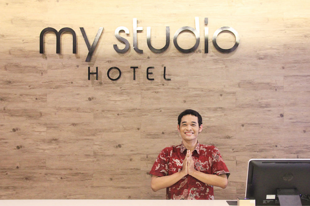 My Studio Hotel City Center Surabaya Ngoại thất bức ảnh